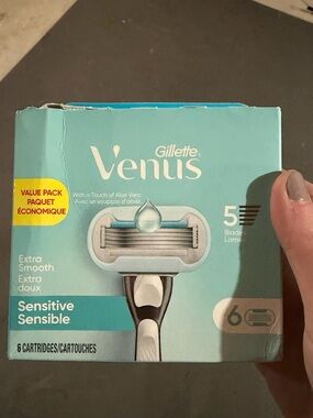 Venus Sensitive Razor Cartridges